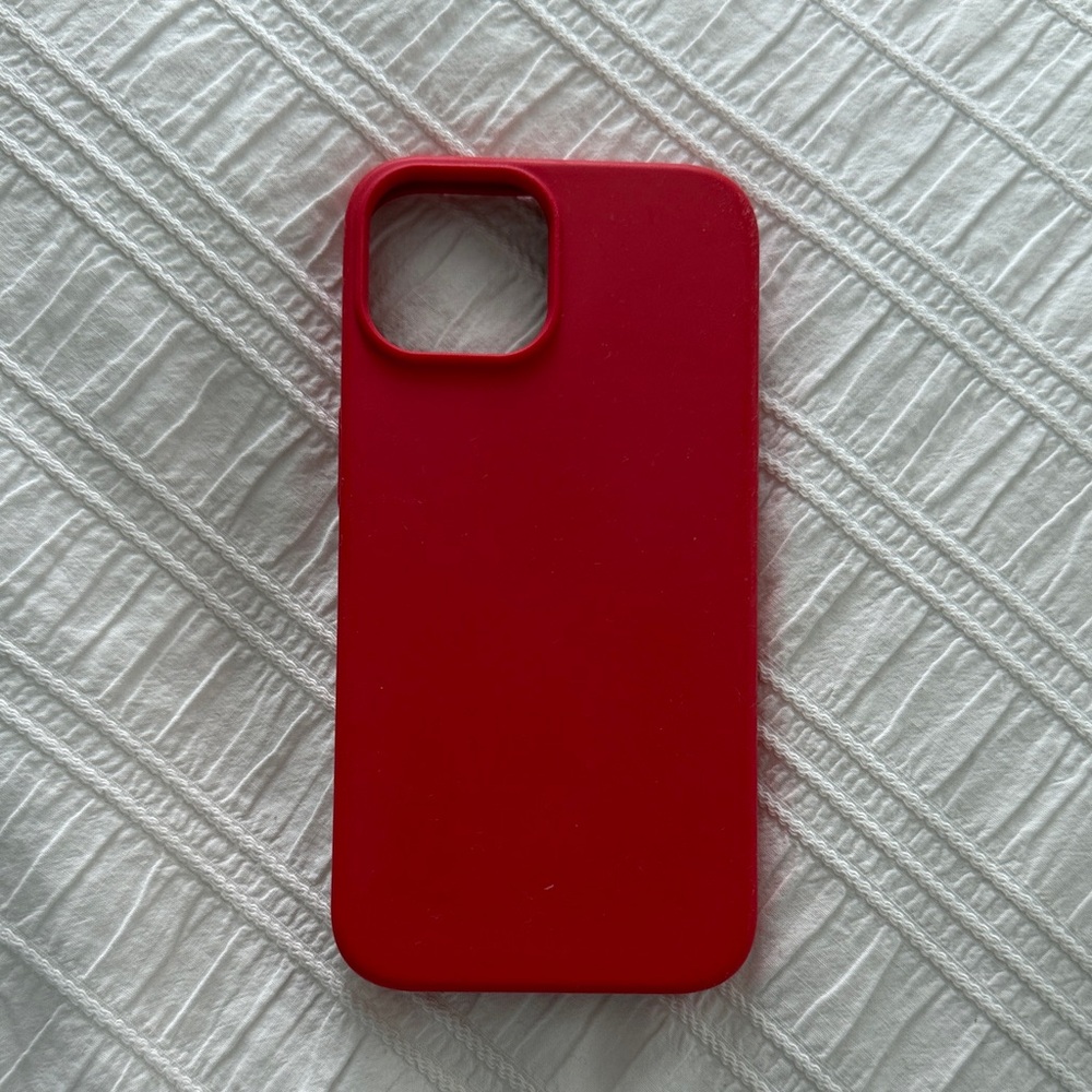 Red iPhone 14 case